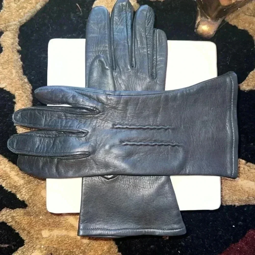 Women’s Black 2-Point Deerskin Gloves NEW!!  Size 7.5